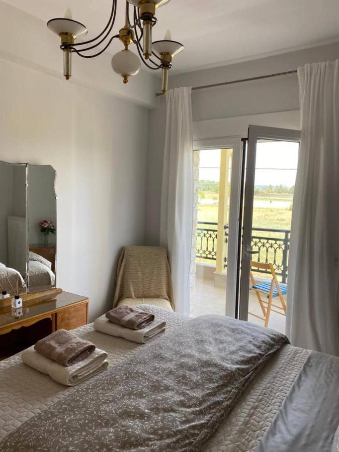 Polys Apartment And Paraskevi Studio With View Ptolemaïda Extérieur photo