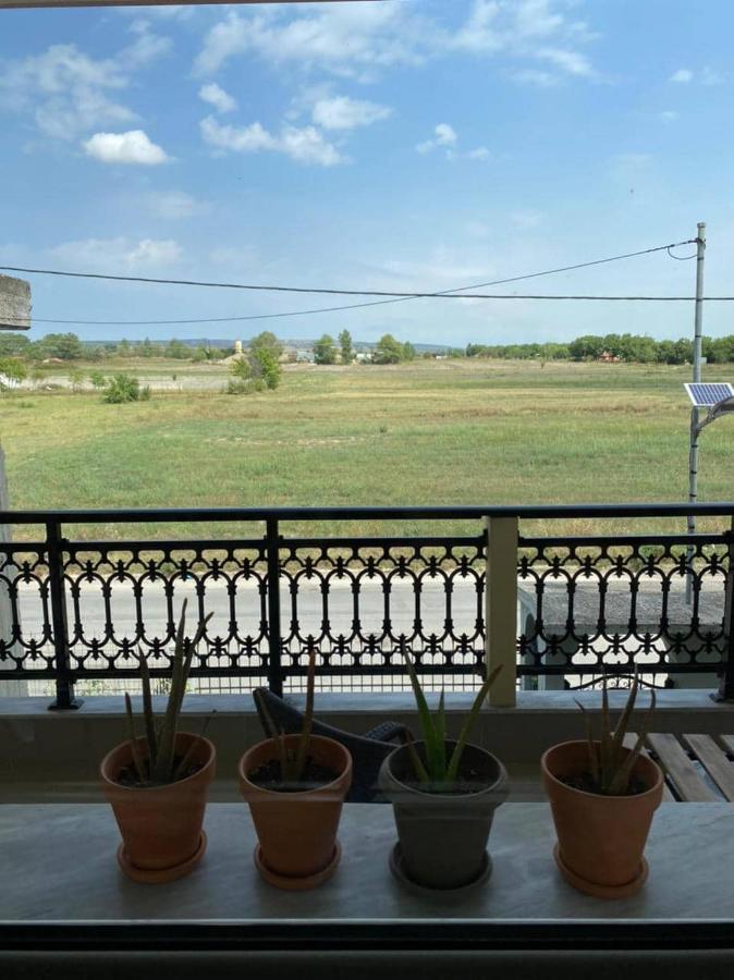 Polys Apartment And Paraskevi Studio With View Ptolemaïda Extérieur photo