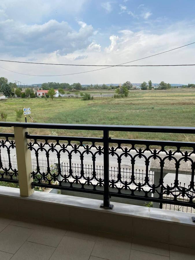 Polys Apartment And Paraskevi Studio With View Ptolemaïda Extérieur photo