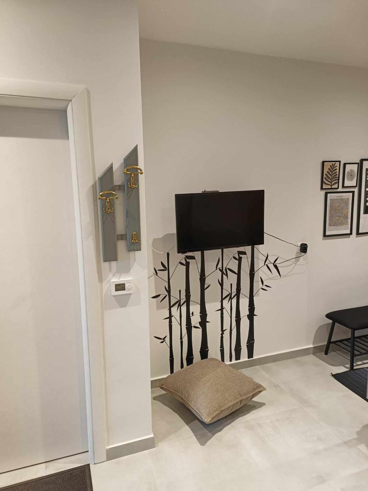 Polys Apartment And Paraskevi Studio With View Ptolemaïda Extérieur photo
