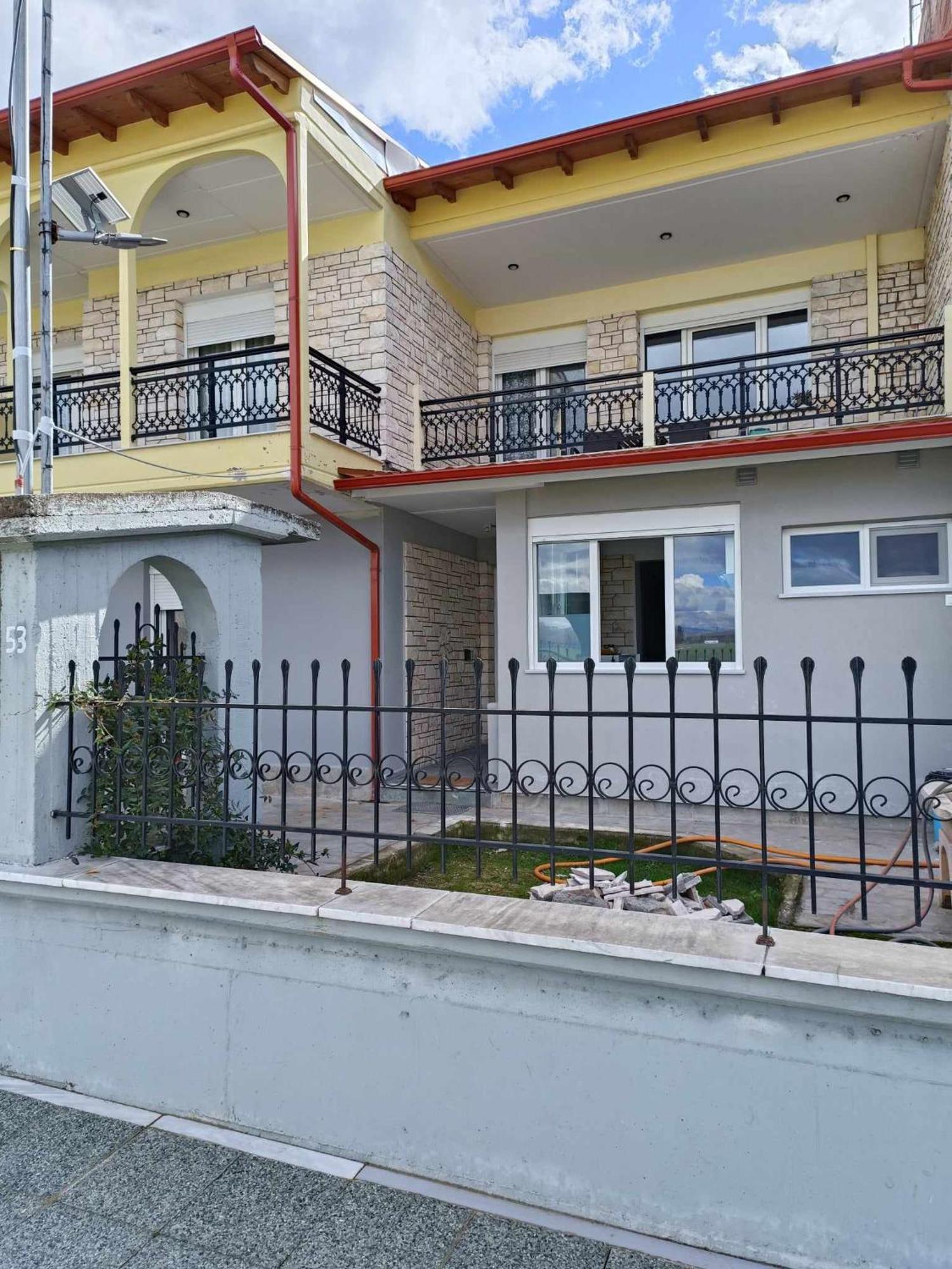 Polys Apartment And Paraskevi Studio With View Ptolemaïda Extérieur photo